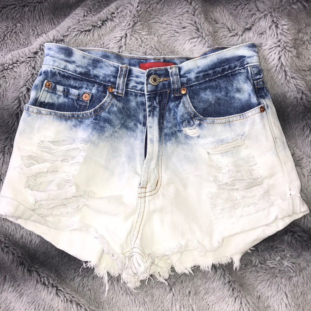 Signature8 Blue Dye White Shorts